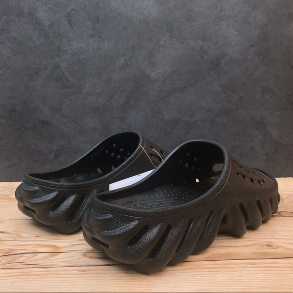 Crocs Echo Slide - Picture 9 of 15